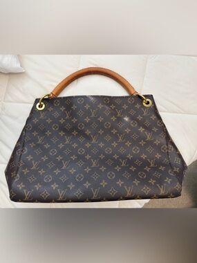 Louis Vuitton Artsy Monogram Canvas Shoulder Tote in Brown and Tan